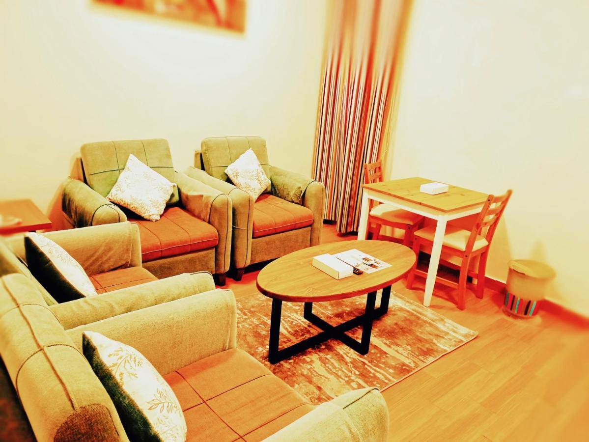 Taraf Yanbu 2 Aparthotel Exteriör bild