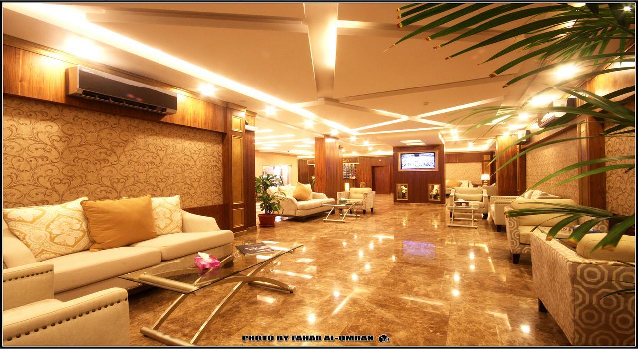 Taraf Yanbu 2 Aparthotel Exteriör bild