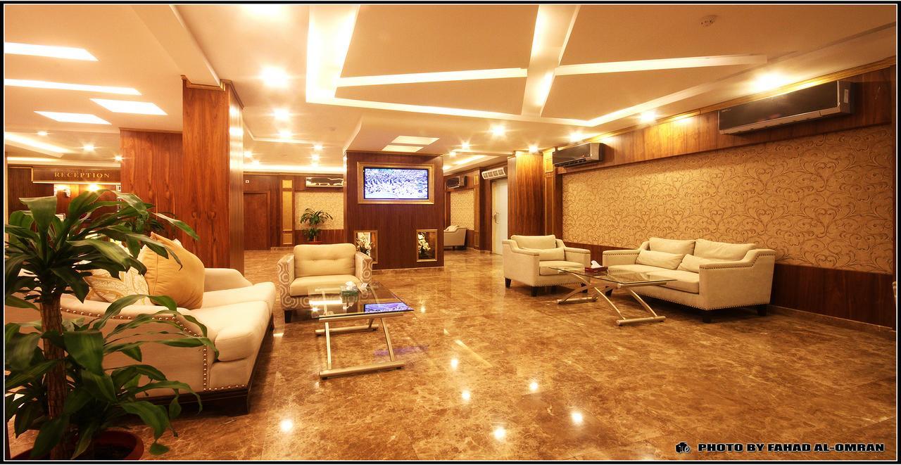 Taraf Yanbu 2 Aparthotel Exteriör bild