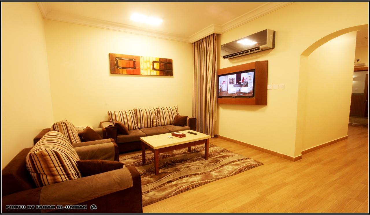 Taraf Yanbu 2 Aparthotel Exteriör bild