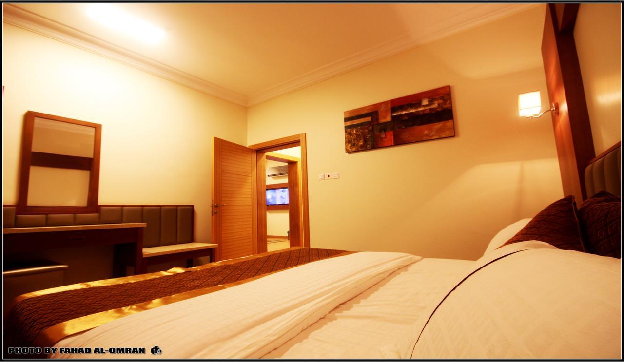 Taraf Yanbu 2 Aparthotel Exteriör bild